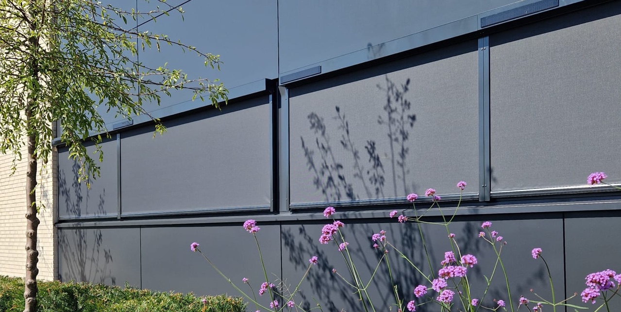 slider-screens-solar-1 copy